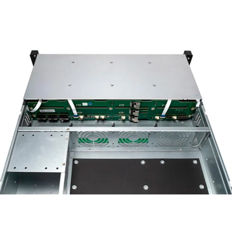 Caja Rack UNYKach HSW6212 Hot Swap 19" 2U 12 Bahías Plata