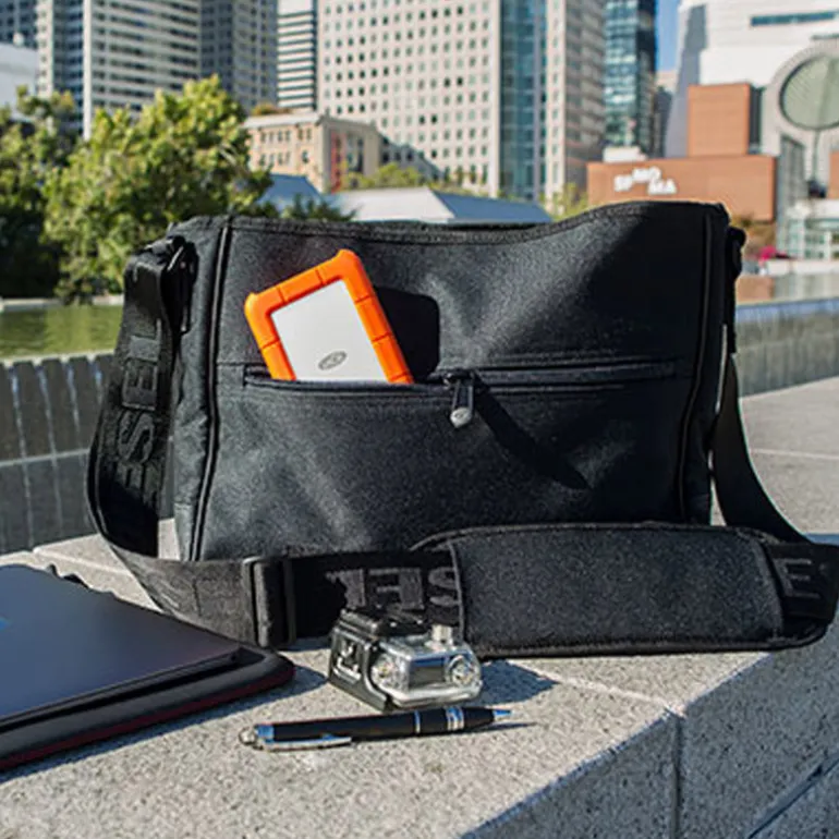 Disco Duro Externo LaCie Rugged 1TB 2.5" USB-C