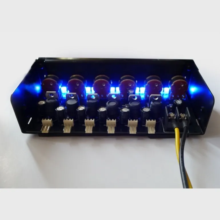 Lamptron FC2 6 Canales Bahía 5.25" - Rehobus