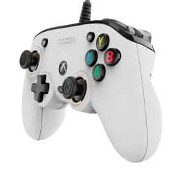 Mando   Nacon Pro Compact Blanco Para Xbox Series X/S
