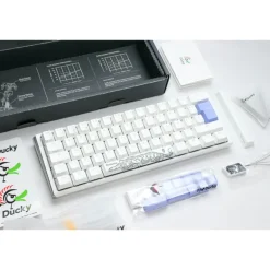Teclado Ducky One 3 Classic Mini 60% Hot-Swap RGB MX-Clear Blanco
