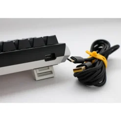 Teclado Ducky One 3 Classic Mini 60% Hot-Swap RGB MX-Clear Negro