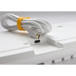 Teclado Ducky One 3 Classic Full-Size Hot-Swap RGB MX-Red Blanco