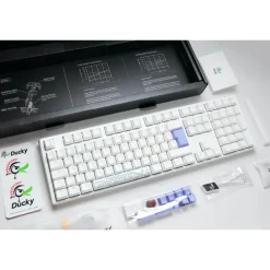 Teclado Ducky One 3 Classic Full-Size Hot-Swap RGB MX-Silver Blanco